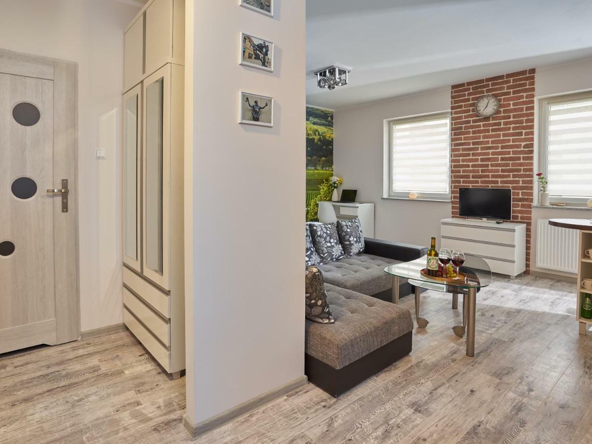 Apartament Winnica Zielona Gora  Bagian luar foto